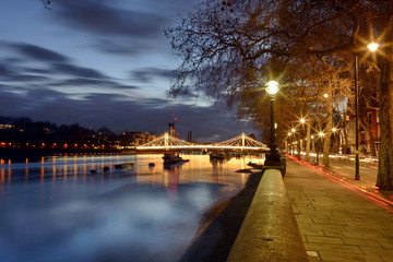 London Battersea Bridge