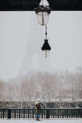 Parsienne sous la neige