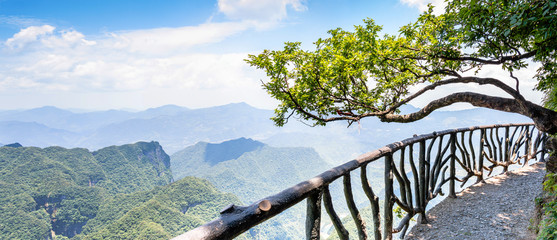 The cliff walk path on the Tianmen shan