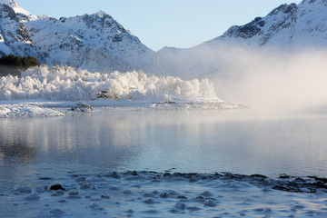 Winterlandschaft auf den Lofoten, Norwegen