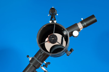 Amateur astronomical telescope