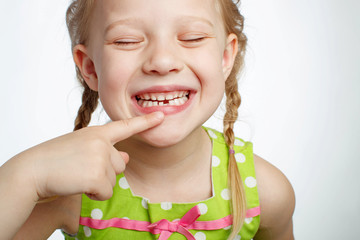 A child without teeth 