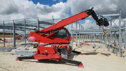 Ossature métallique d'un batiment en construction