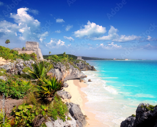Fototapeta ancient Mayan ruins Tulum Caribbean turquoise