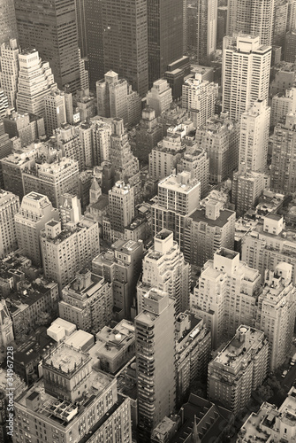 nowy-jork-manhattan-linii-horyzontu-widok-z-lotu-ptaka-czarny-i-bialy