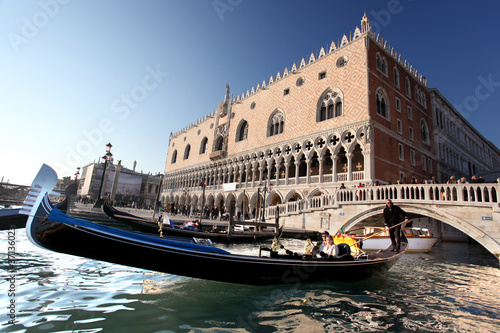 wenecja-z-gondola-w-wlochy
