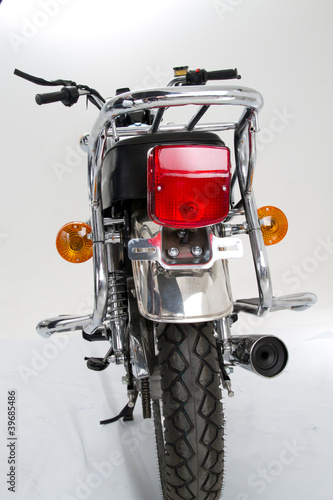 widok-z-tylu-motocykla