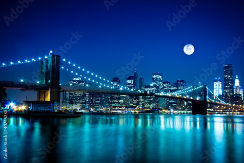 Fototapeta Night Scene Brooklyn Bridge and New York City