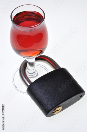 zakaz-prowadzenia-pojazdow-po-alkoholu