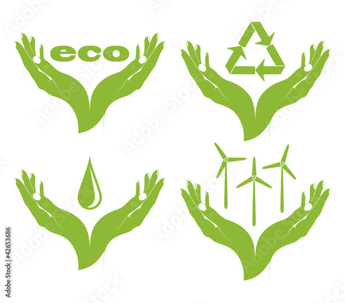 zestaw-eko-symboli-w-rekach-kobiet