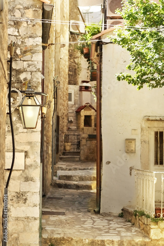 dubrovnik-old-town-street
