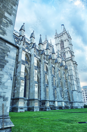 kosciol-opactwa-westminster-w-londynie-uk-side