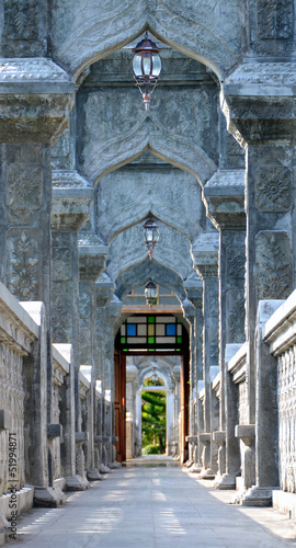 arch-walkway-w-tirtagangga-taman-ujung-water-palace