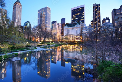 new-york-city-central-park-lake