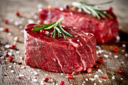 Zdjęcia Raw steak