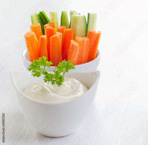 Fresh vegetables with dip