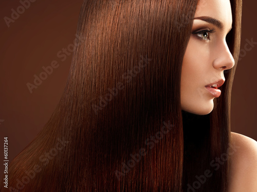 Fototapeta Brown Hair. Portrait of Beautiful Woman with Long Hair. 