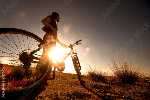 Fototapeta Bicicleta y deporte al aire libre.