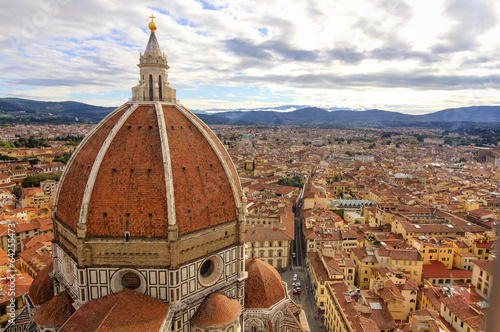 Fototapeta Florence: landscape with Santa Maria Maggiore Dome HDR