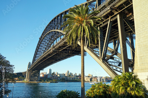 Lacobel Sydney Harbour Bridge
