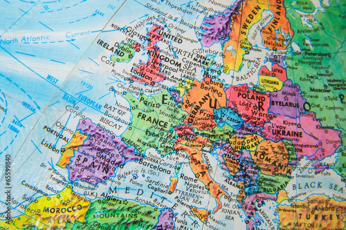 mapa-swiata-z-bliska-europy