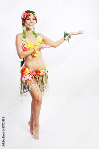 Fototapeta girl with Hawaiian accessories inviting
