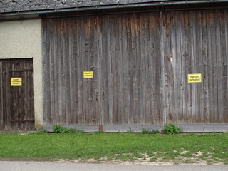 Bilder und Videos suchen: scheunentor