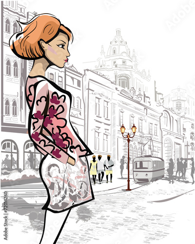 mloda-kobieta-rude-wlosy-w-centrum-starego-miasteczka-rynek