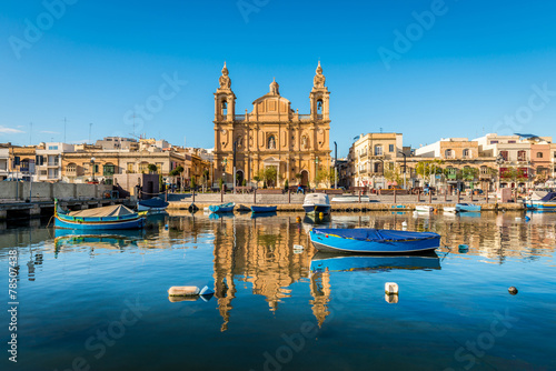 Zdjęcia Église et bateaux de pêche à Sliema, Malte