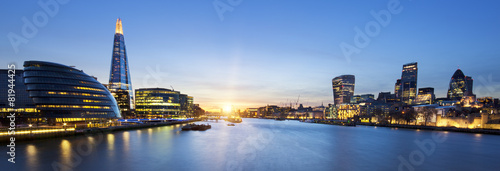 Zdjęcia london skyline