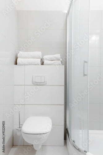Fototapeta Simply furnished bathroom