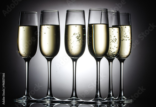 Zdjęcia champagne glasses