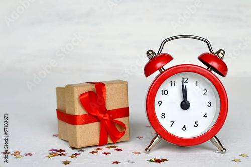 &quot;Happy New Year: Countdown clock and gift box&quot; Stock photo and royalty-free images on Fotolia