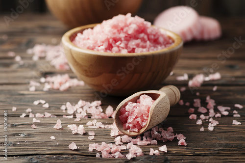 Poster, Tablou Concept of spa treatment with pink salt