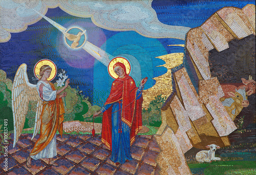 religion-mosaico-de-los-santos-iglesia-ortodoxa-en-kirowograd-ucrania
