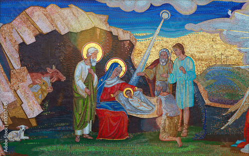 religion-mosaico-de-los-santos-iglesia-ortodoxa-en-kirowograd-ucrania