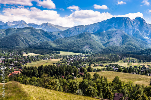 krajobraz-tatr-widok-na-zakopane-od