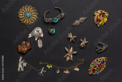Poster Vintage antique jewelry collection isolated on a dark background