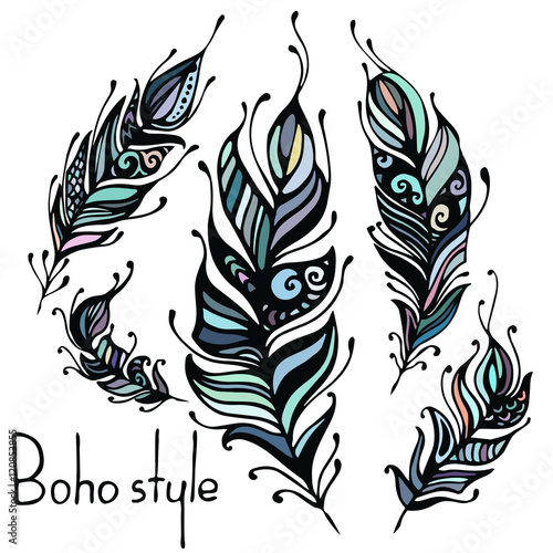 hand-gezeichnete-federn-tintenvektorillustration-boho-stil-design-elemente-ethnische-kreative-kritzeleien-isoliert