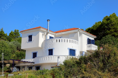 The White House With Blue Shutters And Red Roof Photos Ap The White House With Blue Shutters And Red Roof