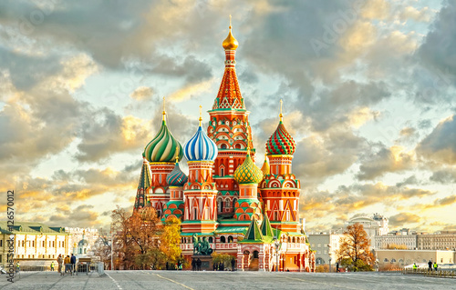 moscu-rusia-plaza-roja-vista-de-la-catedral-de-san-basilio