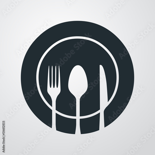 Icono plano plato y cubiertos sobre fondo degradado gris © teracreonte