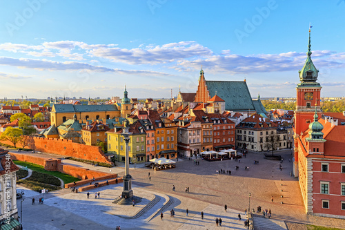 vista-superior-de-la-ciudad-vieja-en-varsovia-hdr-alto-rango-dinamico