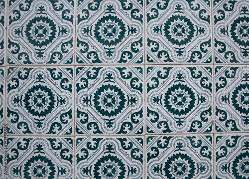 stare-portugalskie-kafelki