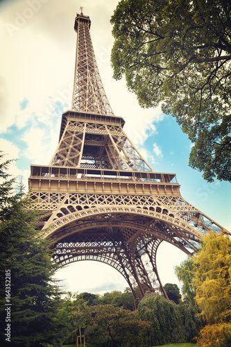 Paříž - Plakáty, Obrazy a Fotografie na Posters.cz