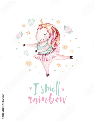 na-bialym-tle-ladny-akwarela-jednorozca-clipart-ilustracja-jednorozce-zlobek-plakat-jednorozce-ksiezniczki-modny-cud-rozowy-kon-kreskowka