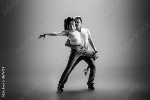 Obraz Fotograficzny couple dancing social danse