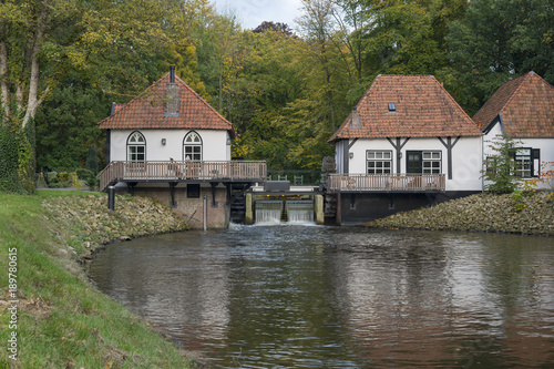 mlyn-wodny-o-nazwie-den-helder-w-winterswijk-w-holandii