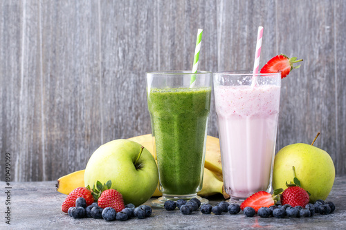 smoothie-und-erdbeer-bananen-milchshake