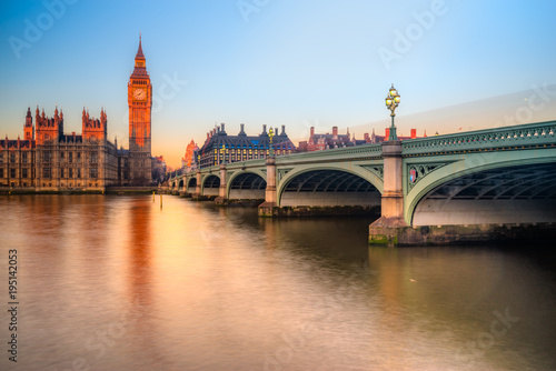 the-big-ben-londyn-wielka-brytania